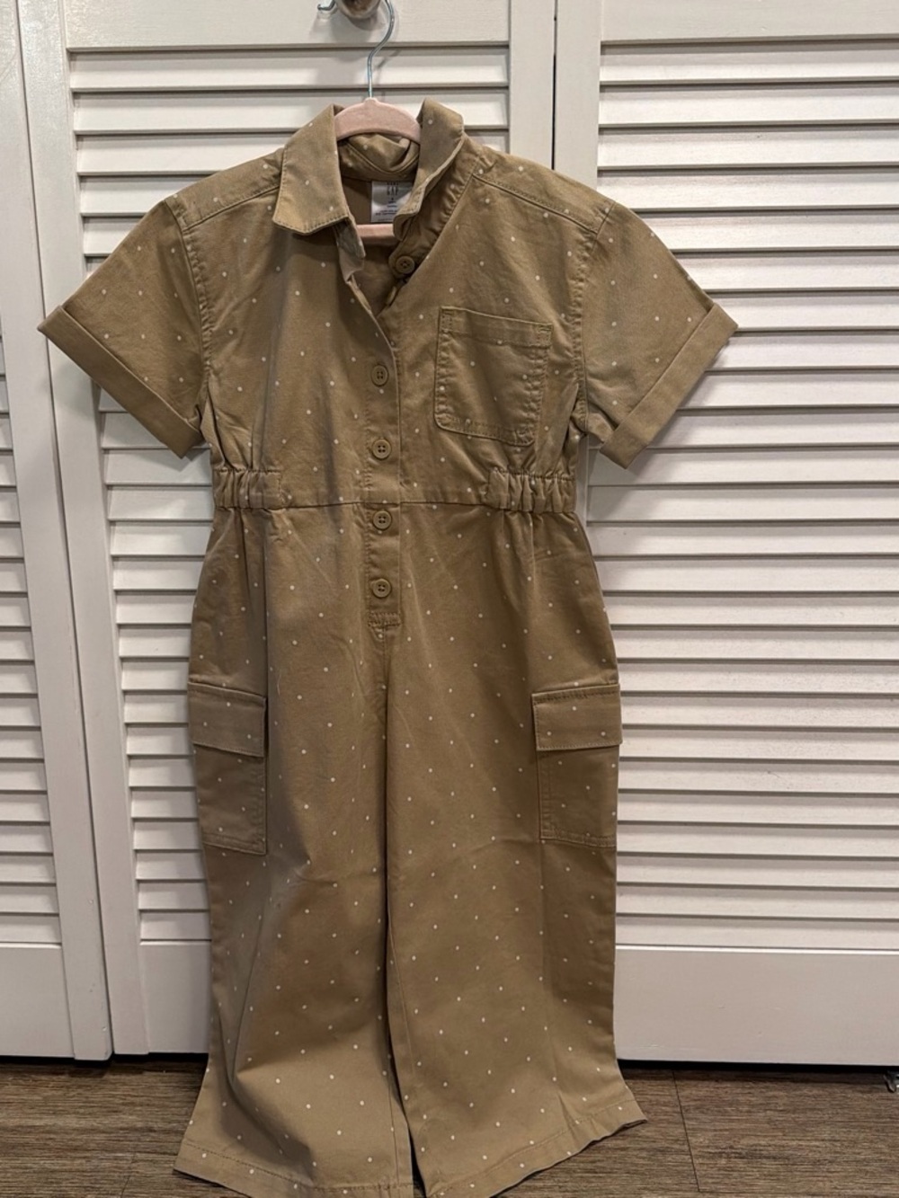 GAP Khaki Short-Sleeve Utility Dress with White Dot Print